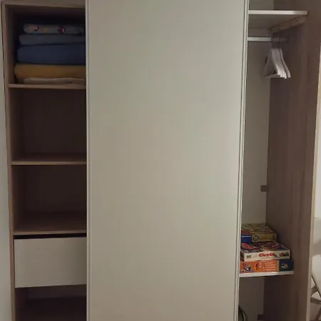 Maison Familiale Equipee بيت للعطل *