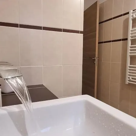 Maison Familiale Equipee بيت للعطل