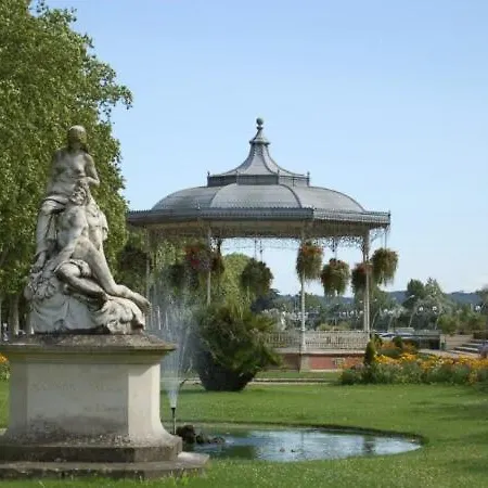 Maison Familiale Equipee بيت للعطل